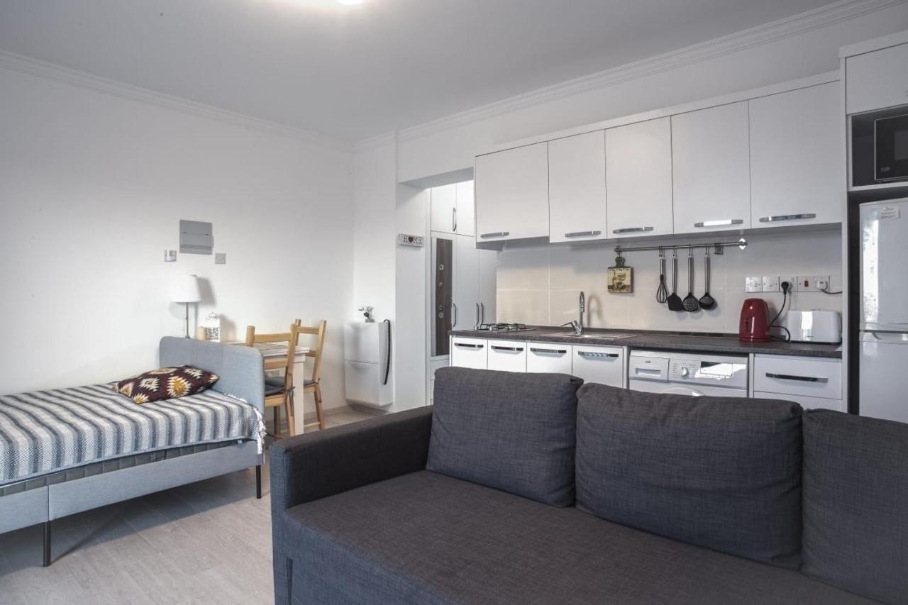 Royal Life Residence Poseidon Studio Trikomo Екстериор снимка